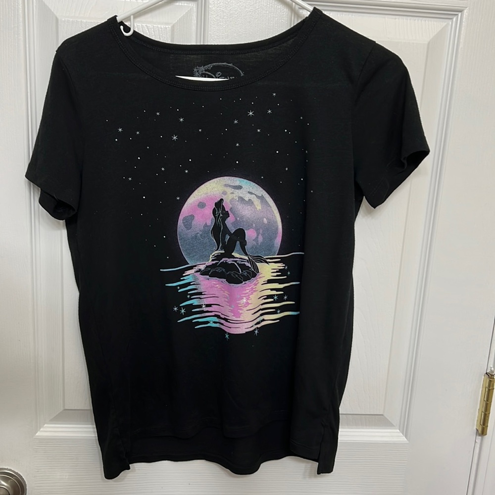 Disney Little Mermaid t-shirt, juniors size medium.